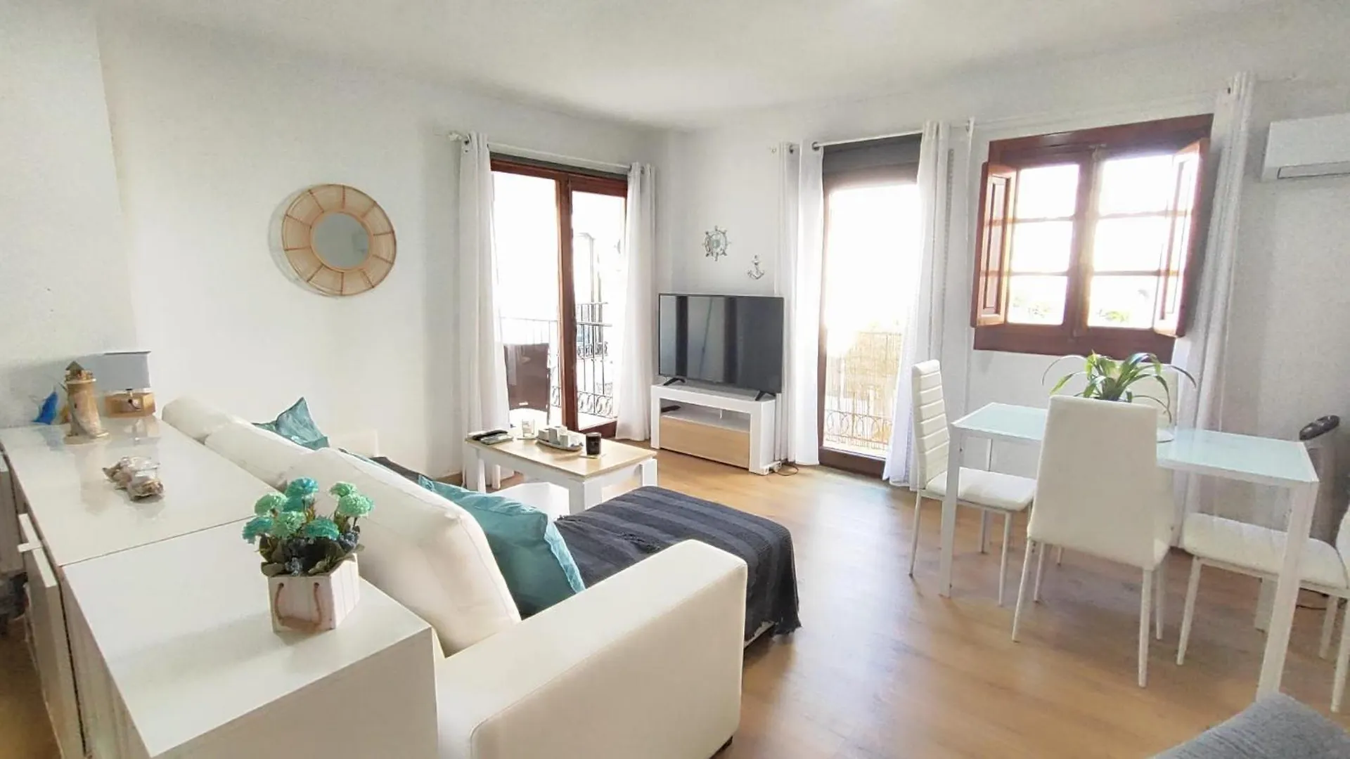 Experience Lively Duquesa Port Apartment Manilva