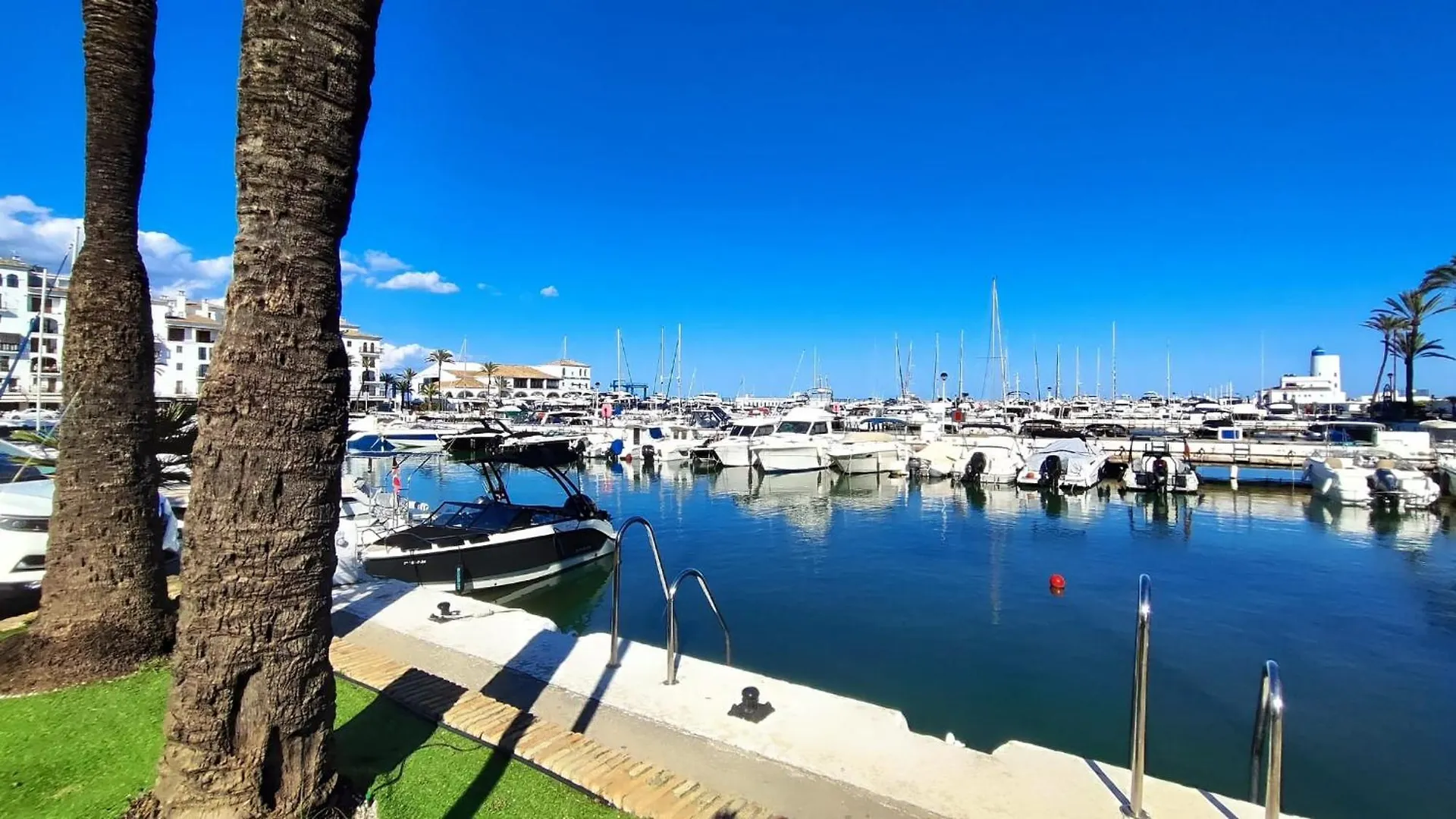 Experience Lively Duquesa Port Apartment Manilva 0*,  Spain